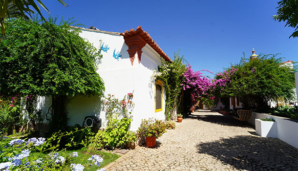 Casa Ferrobo, zes vakantiehuisjes in de Algarve
